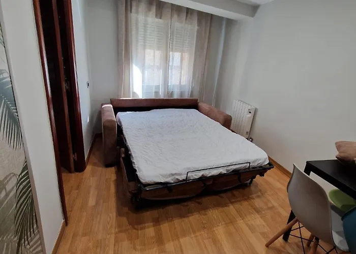 Luxury Family Homes L *